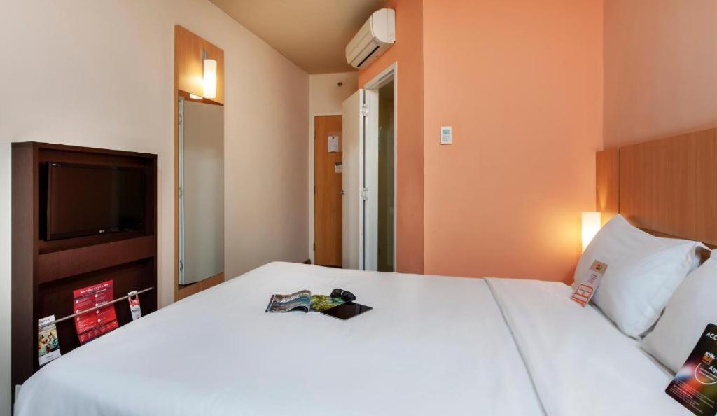 Ibis Ourinhos Hotell Eksteriør bilde